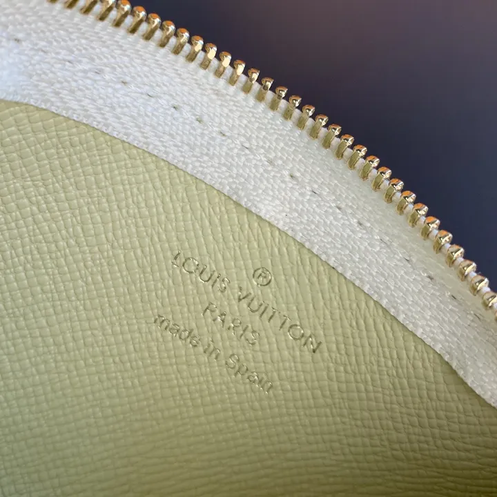 スーパーコピー ルイヴィトン キーホルダー