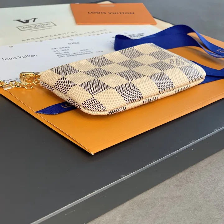 スーパーコピー ルイヴィトン キーホルダー