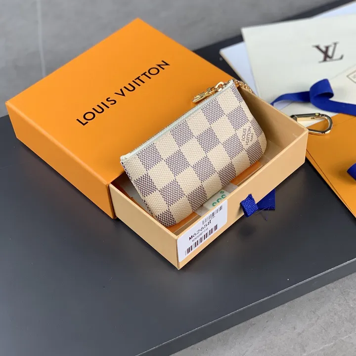 スーパーコピー ルイヴィトン キーホルダー