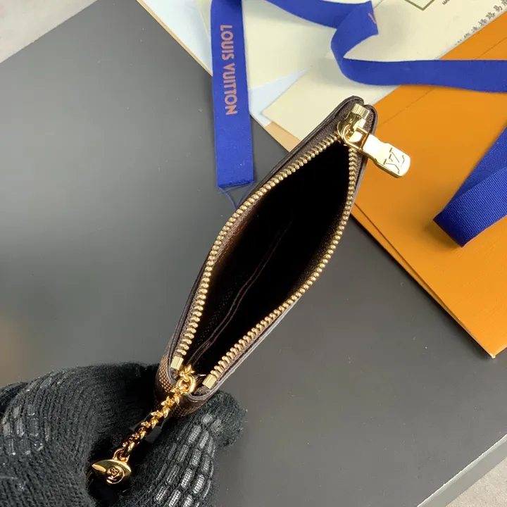 スーパーコピー ルイヴィトン キーホルダー