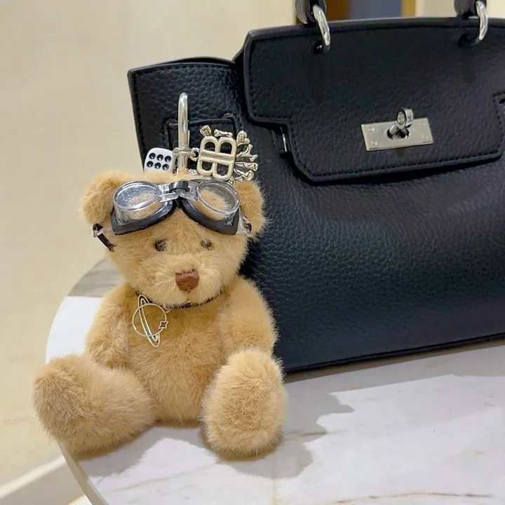 スーパーコピー バレンシアガ キーホルダー