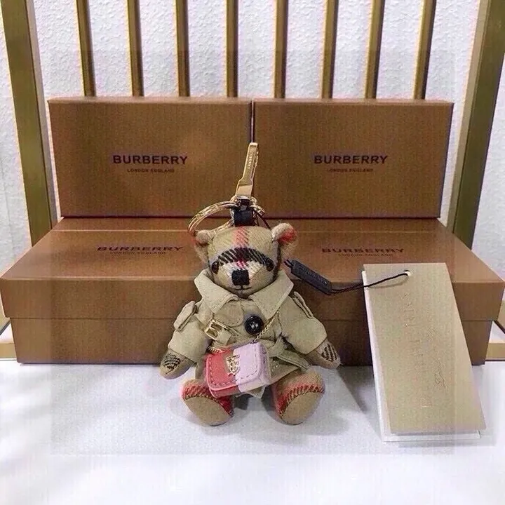 スーパーコピー プラダ キーホルダー