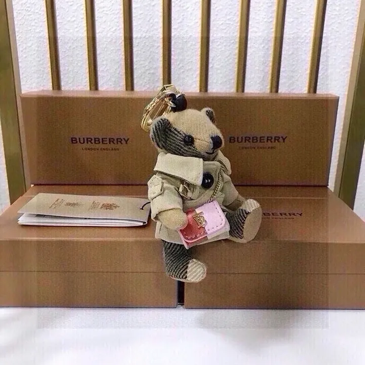 スーパーコピー プラダ キーホルダー