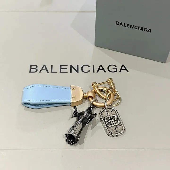 スーパーコピー バレンシアガ キーホルダー