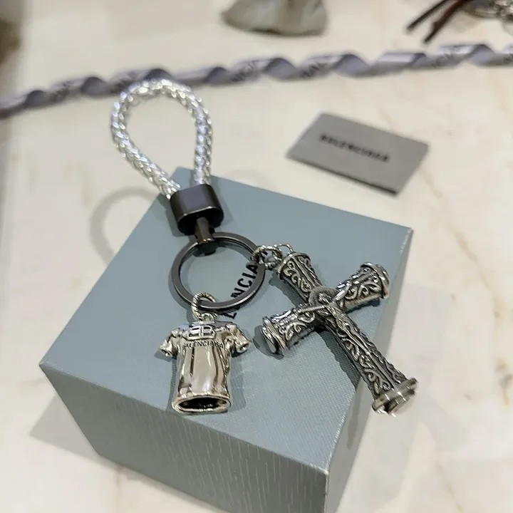 スーパーコピー バレンシアガ キーホルダー