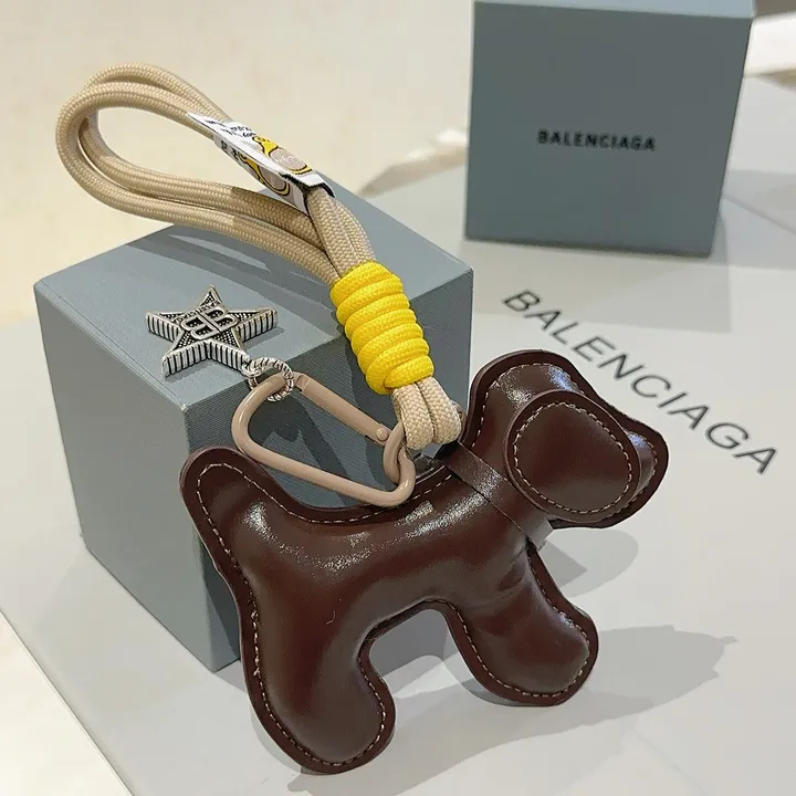 スーパーコピー バレンシアガ キーホルダー