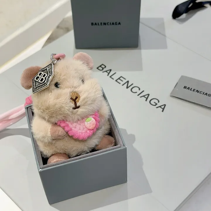 スーパーコピー バレンシアガ キーホルダー