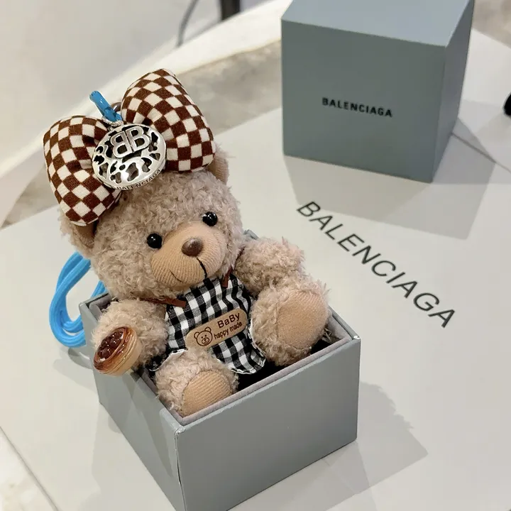 スーパーコピー バレンシアガ キーホルダー