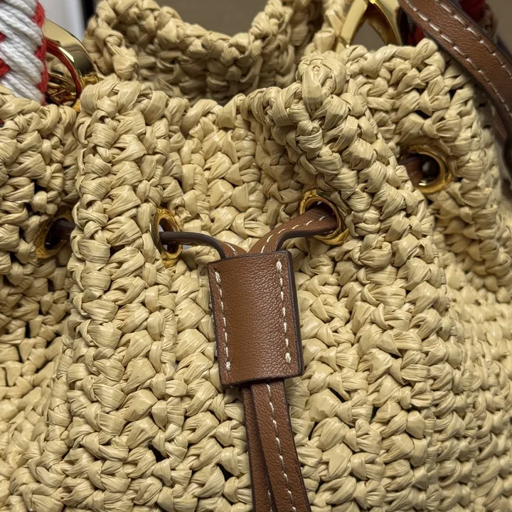 スーパーコピー プラダ キーホルダー