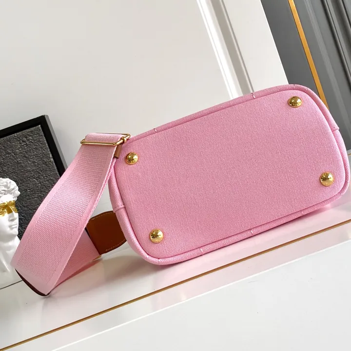 スーパーコピー プラダ キーホルダー