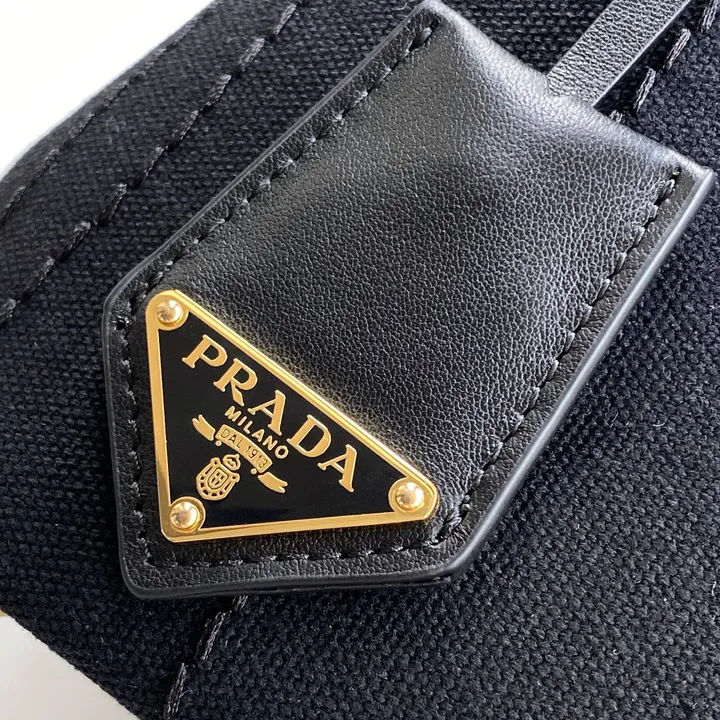 スーパーコピー プラダ キーホルダー