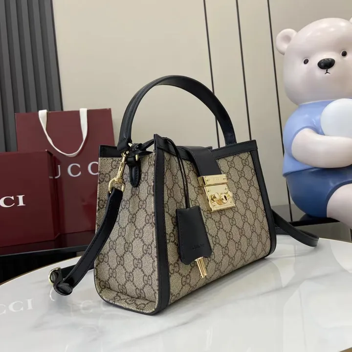 スーパーコピー グッチ キーホルダー