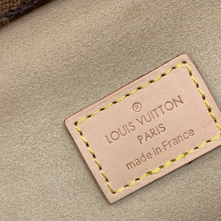 スーパーコピー ルイヴィトン キーホルダー