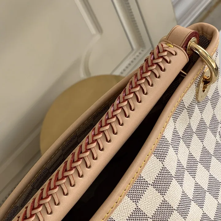 スーパーコピー ルイヴィトン キーホルダー