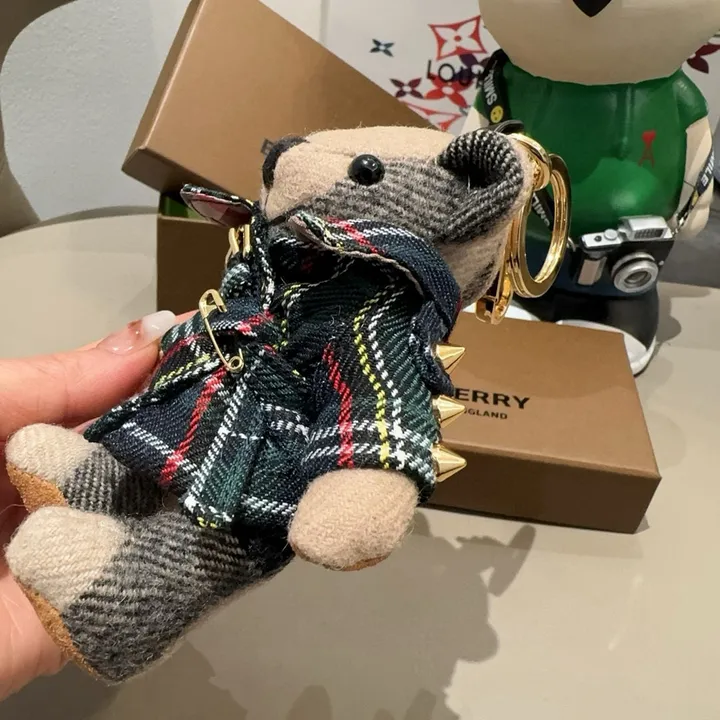 スーパーコピー プラダ キーホルダー