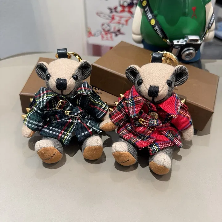 スーパーコピー プラダ キーホルダー