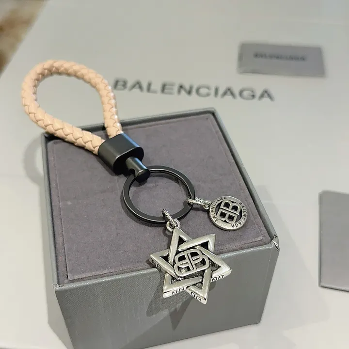 スーパーコピー バレンシアガ キーホルダー