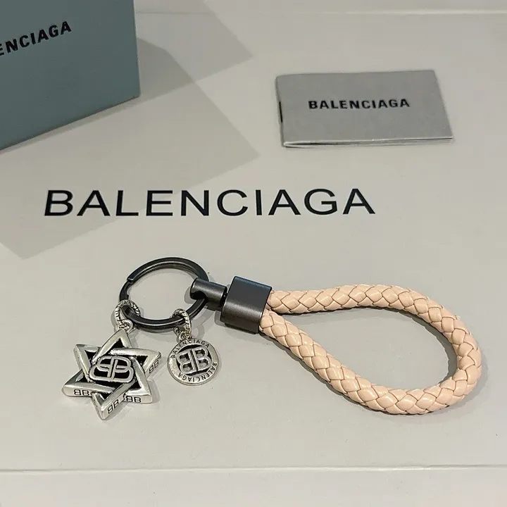 スーパーコピー バレンシアガ キーホルダー