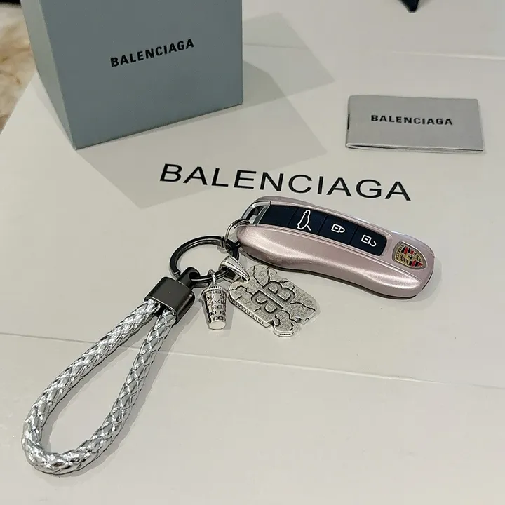 スーパーコピー バレンシアガ キーホルダー