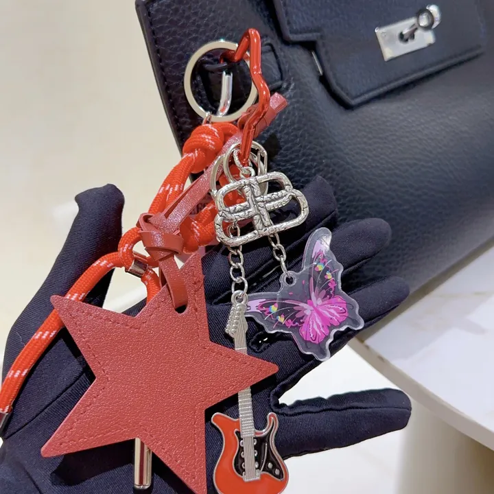 スーパーコピー バレンシアガ キーホルダー