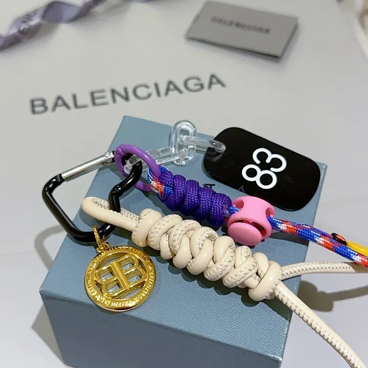 スーパーコピー バレンシアガ キーホルダー