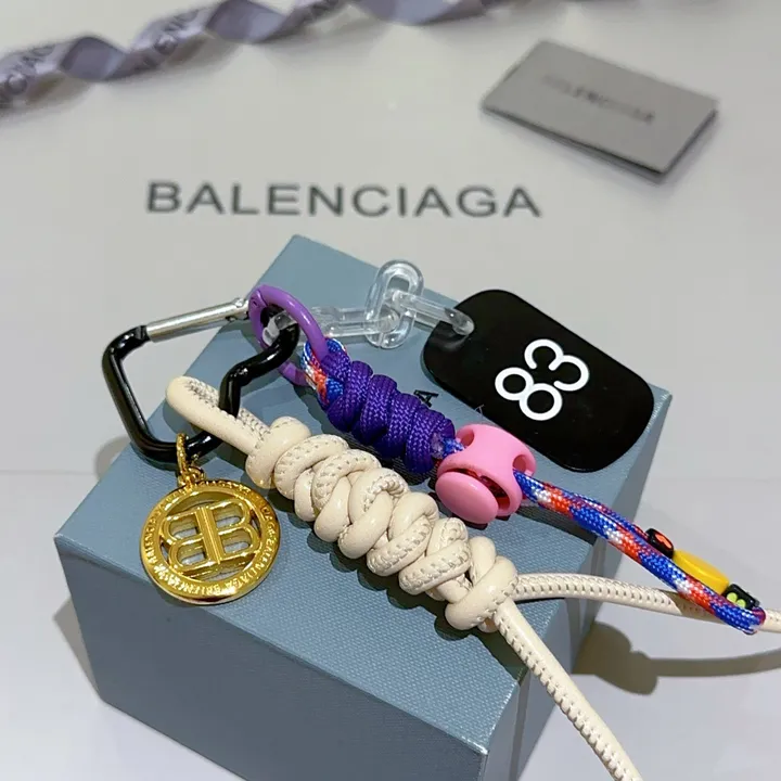 スーパーコピー バレンシアガ キーホルダー
