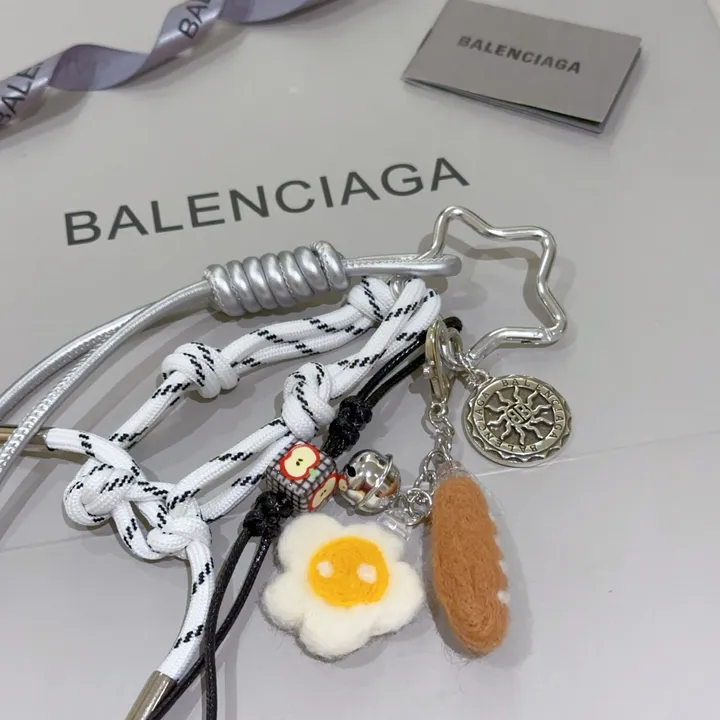 スーパーコピー バレンシアガ キーホルダー