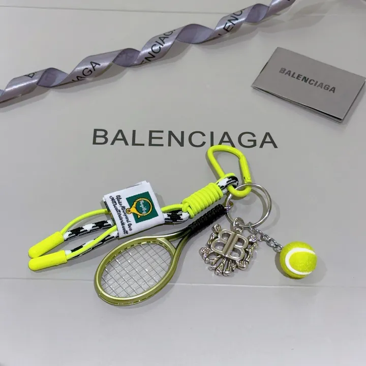 スーパーコピー バレンシアガ キーホルダー