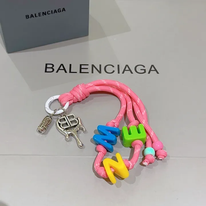 スーパーコピー バレンシアガ キーホルダー