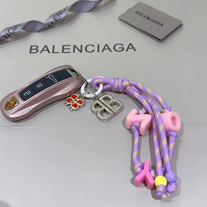 スーパーコピー バレンシアガ キーホルダー