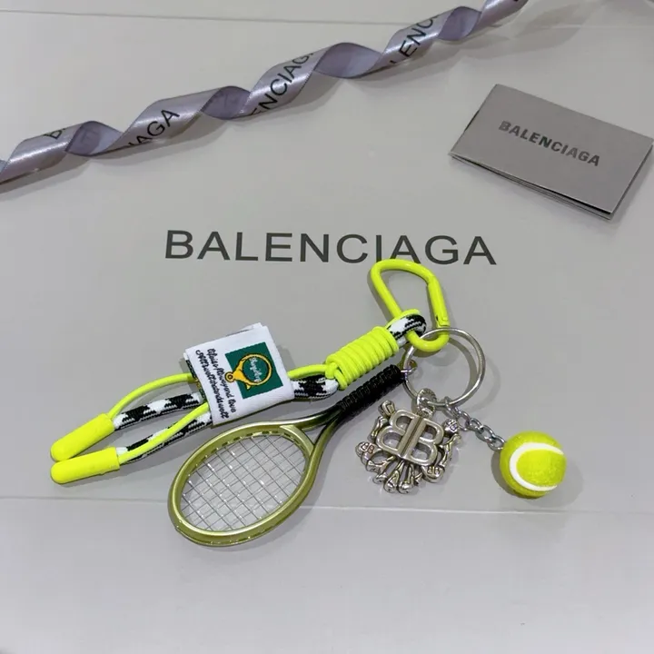 スーパーコピー バレンシアガ キーホルダー