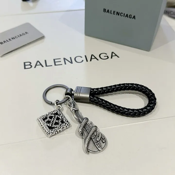 スーパーコピー バレンシアガ キーホルダー