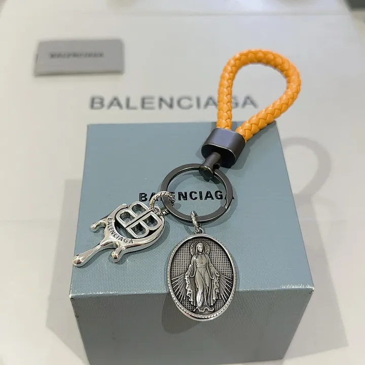 スーパーコピー バレンシアガ キーホルダー