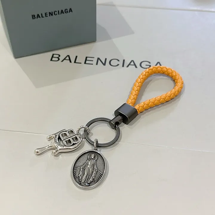スーパーコピー バレンシアガ キーホルダー