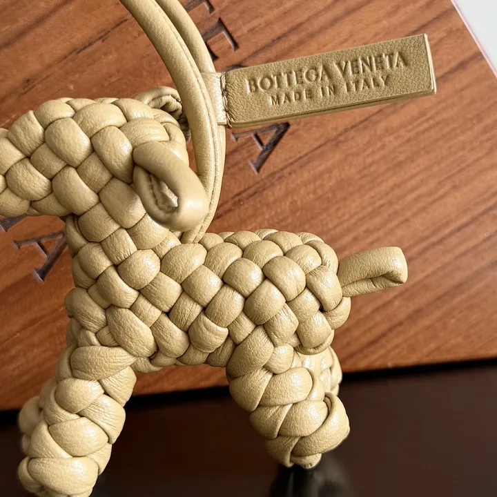 スーパーコピー ボッテガ ヴェネタ キーホルダー