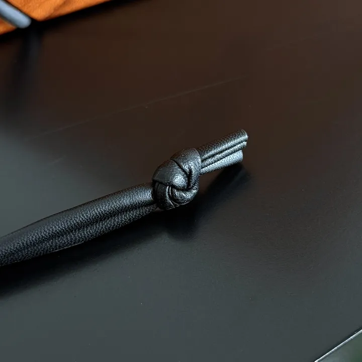 スーパーコピー ボッテガ ヴェネタ キーホルダー