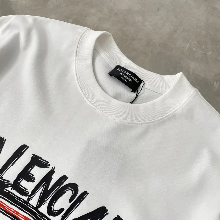 スーパーコピー バレンシアガ キーホルダー