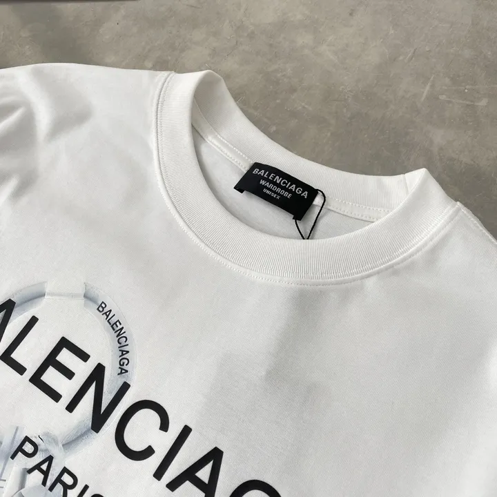 スーパーコピー バレンシアガ キーホルダー