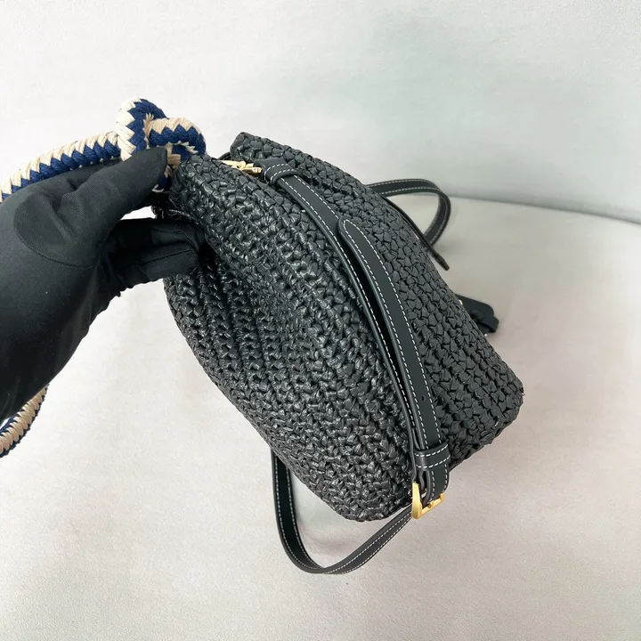 スーパーコピー バレンシアガ キーホルダー