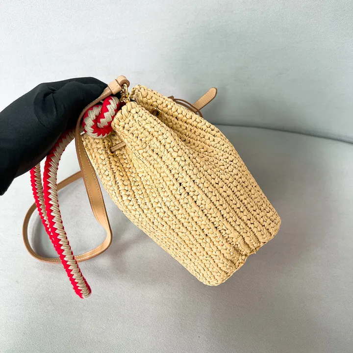 スーパーコピー バレンシアガ キーホルダー