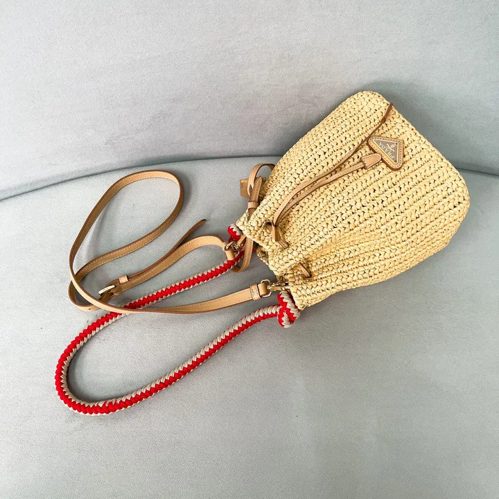 スーパーコピー バレンシアガ キーホルダー