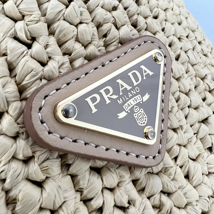 スーパーコピー バレンシアガ キーホルダー