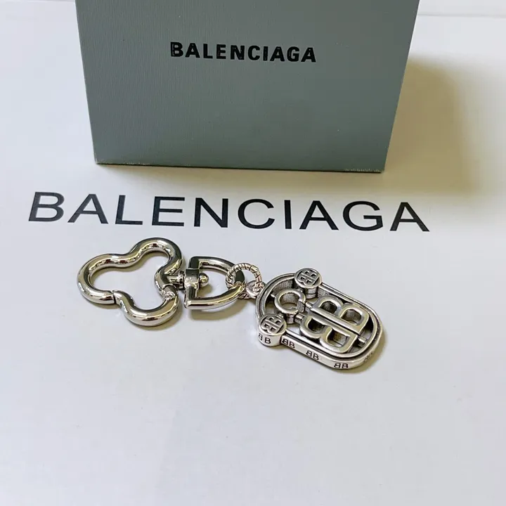 スーパーコピー バレンシアガ キーホルダー