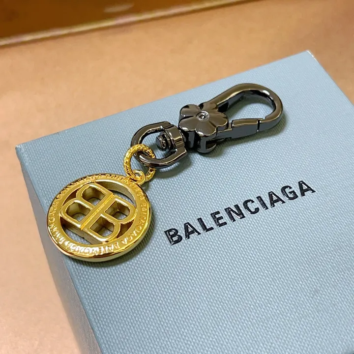 スーパーコピー バレンシアガ キーホルダー