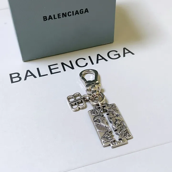 スーパーコピー バレンシアガ キーホルダー
