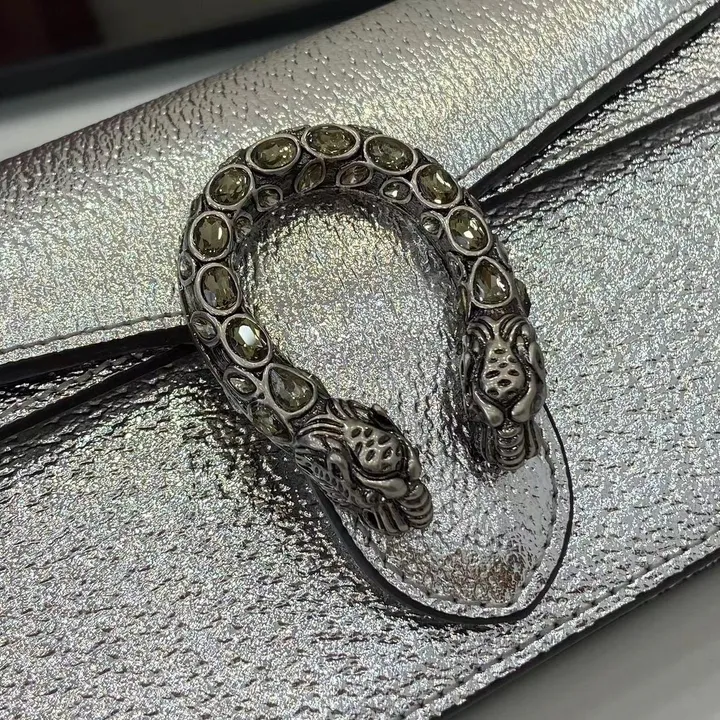 スーパーコピー ルイヴィトン キーホルダー