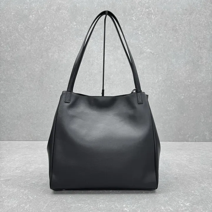 スーパーコピー バレンシアガ キーホルダー