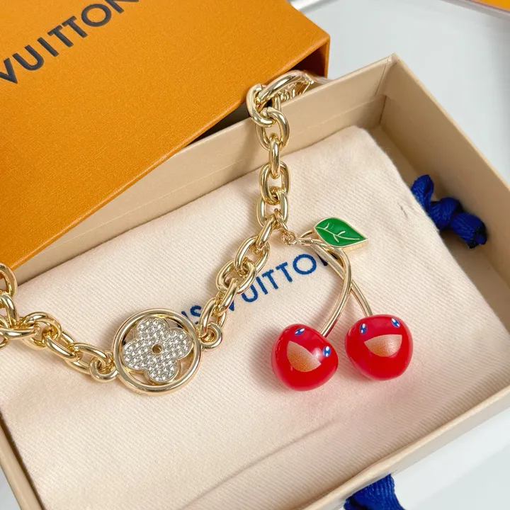 スーパーコピー ルイヴィトン キーホルダー