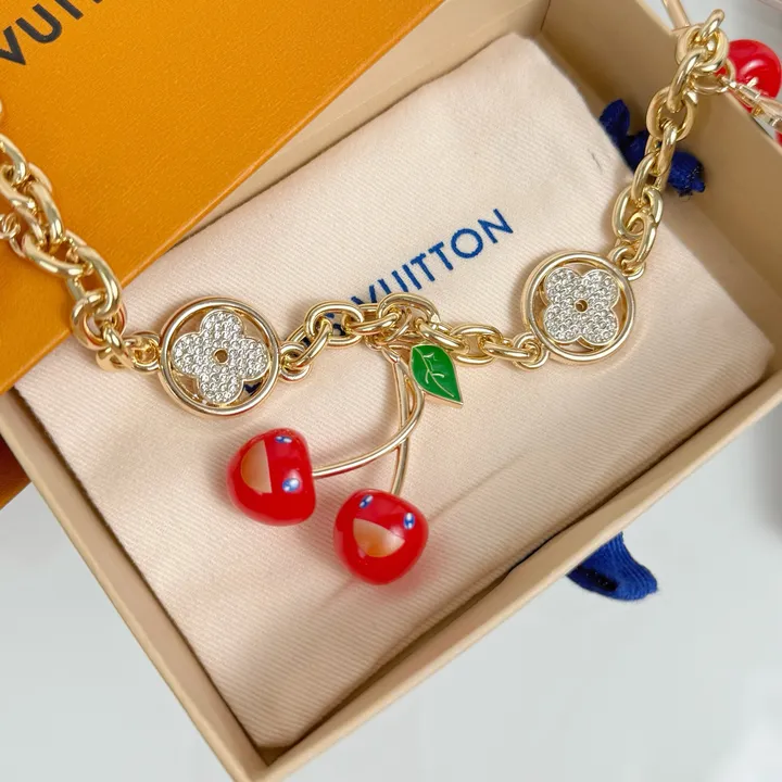 スーパーコピー ルイヴィトン キーホルダー