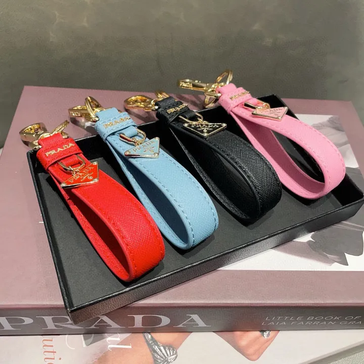 スーパーコピー プラダ キーホルダー